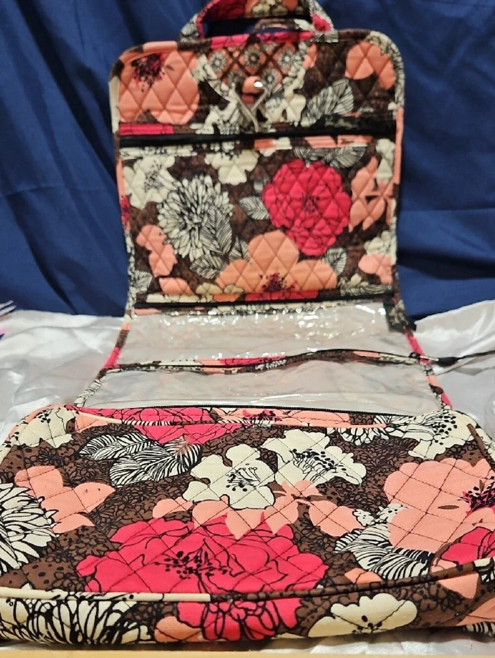 Vera Bradley Hanging Travel Organizer Bag in Retired Mocha Rouge - Picture 3 of 6